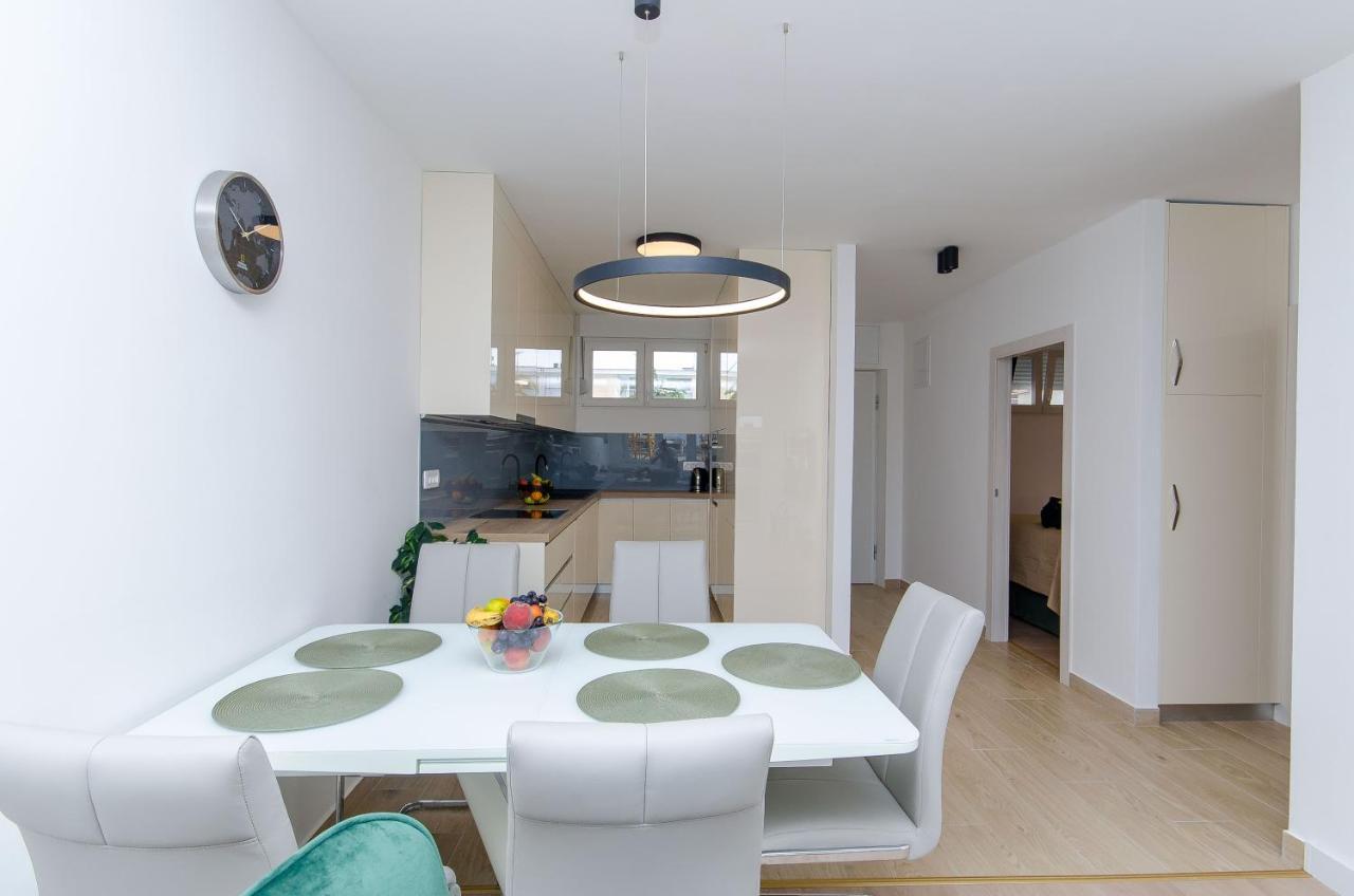 Modern Living Apartment Airy Split Eksteriør bilde