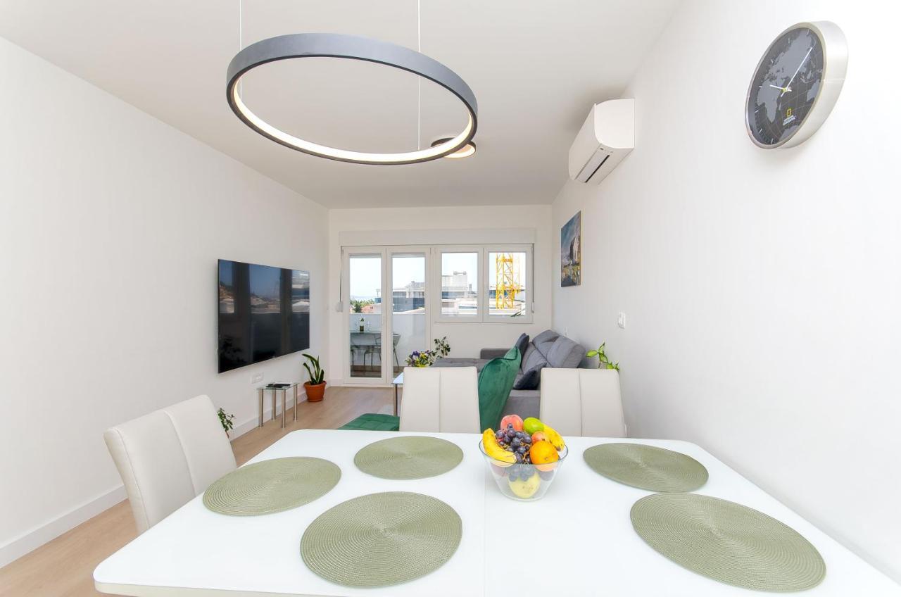 Modern Living Apartment Airy Split Eksteriør bilde