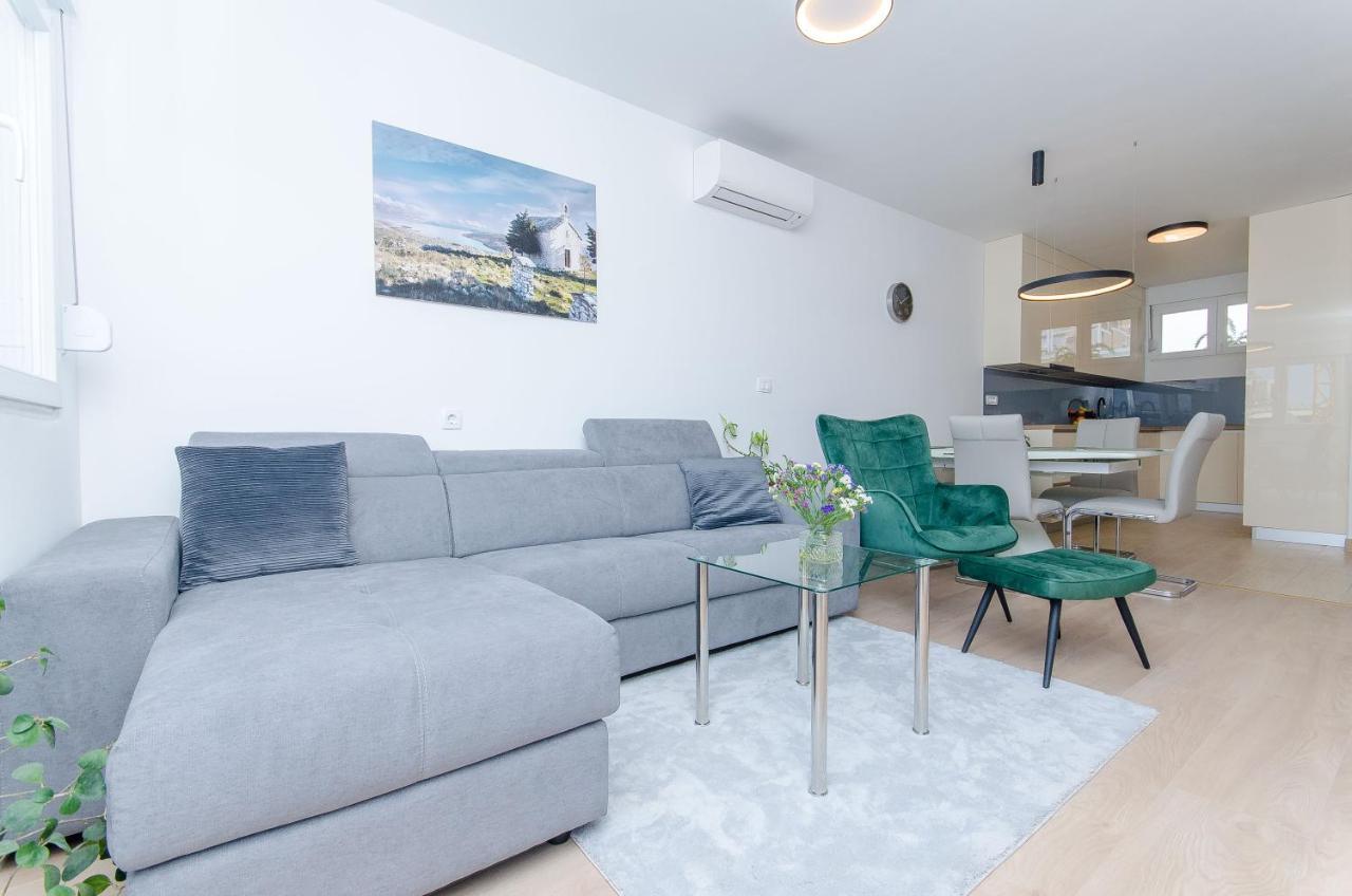Modern Living Apartment Airy Split Eksteriør bilde